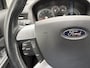Ford C-Max Focus 1.6-16V Champion 101 PK. Zeer goed rijdende auto met slechts 137.000 KM !!! Alle keuringen toegestaan !!