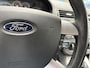 Ford C-Max Focus 1.6-16V Champion 101 PK. Zeer goed rijdende auto met slechts 137.000 KM !!! Alle keuringen toegestaan !!