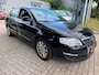 Volkswagen Passat 2.0 FSI Comfortline 274.000 km rijd perfect, navi, cruise, elec pakket, trekhaak, clima/airco, "MEENEEMPRIJS!!
