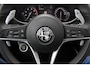 Alfa Romeo Stelvio 2.0 T AWD B-Tech / Panoramadak / Camera / Leder / 19'' / CarPlay / Harman Kardon / Navigatie / Stoel+Stuurverwarming / DAB / Dodehoek / Cruise Control