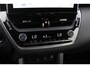 Toyota Corolla Cross 2.0 High Power Hybrid First Edition / 23.304 KM! / Camera / Half leder / CarPlay / Keyless / 18'' / Sfeerverlichting / Stoelverwarming / Dodehoek / DAB / ACC