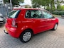 Volkswagen Polo 1.2 Optive 5 deurs, airco, navi,elec pakket, nwe apk !! rijd perfect, grote beurt gehad + nwe banden, 181.618 km