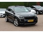 BMW X1 sDrive18i High Executive / Panoramadak / Leder / Head-up / Parkeerhulp V+A / Navigatie / 17'' / Stoelverwarming / Cruise Control