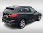 BMW X1 sDrive18i High Executive / Panoramadak / Leder / Head-up / Parkeerhulp V+A / Navigatie / 17'' / Stoelverwarming / Cruise Control