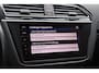 Volkswagen Tiguan 2.0 TSI 4Motion R-Line *Pano*Dynaudio*Leer*Camera*Head-Up*