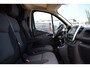 Renault Trafic 2.0 dCi 145 T29 L2H1 Black Edition Cruise, Sensoren, LED, 145pk, Multimedia, Automaat, Trekhaak, Betimmering, NAVI, Uniek!