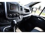 Renault Trafic 2.0 dCi 145 T29 L2H1 Black Edition Cruise, Sensoren, LED, 145pk, Multimedia, Automaat, Trekhaak, Betimmering, NAVI, Uniek!