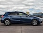 Mercedes-Benz A-klasse 180 d Progressive Pack Panoramadak LED Widescreen Camera Trekhaak Stoelverwarming Apple CarPlay/Android Auto incl. BTW