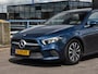 Mercedes-Benz A-klasse 180 d Progressive Pack Panoramadak LED Widescreen Camera Trekhaak Stoelverwarming Apple CarPlay/Android Auto incl. BTW
