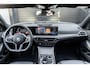 BMW 3-Serie Touring 330e M Zetels Pano H&K M340 Grote Accu