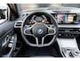 BMW 3-Serie Touring 330e M Zetels Pano H&K M340 Grote Accu