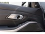 BMW 3-Serie Touring 330e M Zetels Pano H&K M340 Grote Accu