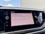 Volkswagen Polo 1.0 TSI *R-Line* Stoelverwarming / Apple Carplay / Urano Grau / PDC V&A / LED / Bluetooth / 17"LMV