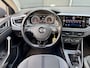 Volkswagen Polo 1.0 TSI *R-Line* Stoelverwarming / Apple Carplay / Urano Grau / PDC V&A / LED / Bluetooth / 17"LMV