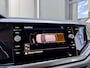 Volkswagen Polo 1.0 TSI *R-Line* Stoelverwarming / Apple Carplay / Urano Grau / PDC V&A / LED / Bluetooth / 17"LMV