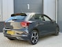 Volkswagen Polo 1.0 TSI *R-Line* Stoelverwarming / Apple Carplay / Urano Grau / PDC V&A / LED / Bluetooth / 17"LMV