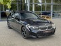 BMW 3-Serie Touring 320e M-Sport, Pano, Trekhaak, Camera, BTW, HUD, Rijklaar!