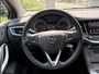 Opel Astra Online Edition 1.0 105PK Navigatie, Parkeersensoren Voor & Achter, Cruise Control, Climate Control