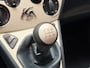 Ford Ka 1.2 COMFORT START/STOP SLECHTS 54.796 KM AIRCO ELEK. RAMEN VOOR ELK. BUITENSPIEGELS RADIO/CD PARKEERSENSOREN ACHTER EERSTE EIGENAAR ZEER MOOI !!