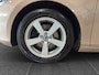 Volvo V40 T3 Momentum Parkeercamera Trekhaak Cruise-Control 150pk