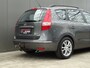 Hyundai i30 CW 1.6i Style * TREKHAAK * PDC !!