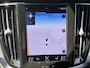 Volvo V60 2.0 B3 R-Design | Trekhaak | Achteruitrijcamera | Parkeersensoren | Sportstoelen | Keyless Entry | Elektrische Achterklep | Cruise Control Adaptief | BLIS | Stoelverwarming | Lichtmetalen Velgen 19 inch | Navigatie | Apple Carplay | Android Auto