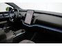 Volvo EX30 Single Motor Extended Range Plus 69 kWh | Elektrisch verstelbare en verwarmbare voorstoelen | Warmtepomp | Adaptieve cruise control | Verwarmbaar stuurwiel | Keyless | Semi-elektrische Trekhaak | Harman/Kardon Audio
