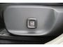 Volvo EX30 Single Motor Extended Range Plus 69 kWh | Elektrisch verstelbare en verwarmbare voorstoelen | Warmtepomp | Adaptieve cruise control | Verwarmbaar stuurwiel | Keyless | Semi-elektrische Trekhaak | Harman/Kardon Audio