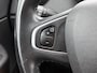 Renault Captur 0.9 TCe Intens 90pk | Climate Control | Camera | Keyless | Dodehoek Detectie | Navigatie | Cruise Control | LMV 17"