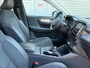 Volvo XC40 1.5 T3 Momentum Pro / Achteruitrijcamera / Panoramadak / Trekhaak /