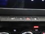 Renault Clio 1.0 TCe100 R.S. Line | airco automatisch | Apple Carplay/Android | Autonomous Emergency Braking | cruise control | LED koplampen | lichtmetalen velgen 17" | navigatiesysteem full map | rijstrooksensor met correctie |