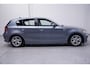 BMW 1-Serie 116i Introduction airco sportstoelen mistlampen-voor stuurbediening cruise-controle 16"-lmv