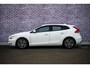 Volvo V40 1.5 T2 Polar+ | Automaat | Stoelverwarming | Navigatie | LED koplampen | Parkeersensoren Achter | Climate Control | Cruise Control | Volvo On Call | 16 inch velgen | Regensensor |