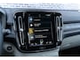 Volvo XC40 Plug-in Hybrid T4 Ultimate Bright | Trekhaak | Panoramadak | Adaptive Cruise control | Lederen Bekleding | Harman Kardon Audio | Stoel-/Stuurverwarming | Navigatie | Achteruitrijcamera | Parkeersensoren voor + achter | Apple Carplay / Android Auto |