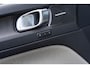 Volvo XC40 Plug-in Hybrid T4 Ultimate Bright | Trekhaak | Panoramadak | Adaptive Cruise control | Lederen Bekleding | Harman Kardon Audio | Stoel-/Stuurverwarming | Navigatie | Achteruitrijcamera | Parkeersensoren voor + achter | Apple Carplay / Android Auto |