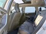 Volvo XC60 T5 245 pk Summum Aut. | Trekhaak 1800 kg | Elektrisch Bedienbare Achterklep | Parkeersensoren Voor en Achter | Parkeercamera | Navigatie | Schuif-/Kanteldak |