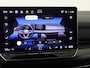 Volkswagen Golf 1.5 eHybrid GTE | SoH 100% | 360 camera | Black style | Head-up display | Matrix LED verlichting | Keyless | Stoel- en stuurwielverwarming | Adaptieve cruise control | Navigatie |