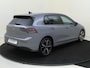 Volkswagen Golf 1.5 eHybrid GTE | SoH 100% | 360 camera | Black style | Head-up display | Matrix LED verlichting | Keyless | Stoel- en stuurwielverwarming | Adaptieve cruise control | Navigatie |