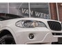BMW X5 xDrive30i High Executive | Sport pakket | Soft Close | Panoramadak | Comfortstoelen | Keyless entry | Navigatie Professional | Stoelventilatie | Xenon | Bluetooth | Sportonderstel