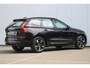 Volvo XC60 T6 Plug-in hybrid AWD Plus Dark | Head-up Display | Visual Park Assist incl. 360° Camera | Panoramisch Schuif-/Kanteldak | Harman/Kardon | Semi-elektrische Trekhaak | Keyless | BLIS | Elektrische Achterklep Met Sensorsturing | Adaptieve Cruise Control | Pilot Assist | Elektrisch Verstelbare Stoelen Met Geheugen | Stoelverwarming Voor- en Achter | Stuurverwarming | Lederen Dashboard