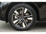 Volvo XC60 T6 Plug-in hybrid AWD Plus Dark | Head-up Display | Visual Park Assist incl. 360° Camera | Panoramisch Schuif-/Kanteldak | Harman/Kardon | Semi-elektrische Trekhaak | Keyless | BLIS | Elektrische Achterklep Met Sensorsturing | Adaptieve Cruise Control | Pilot Assist | Elektrisch Verstelbare Stoelen Met Geheugen | Stoelverwarming Voor- en Achter | Stuurverwarming | Lederen Dashboard