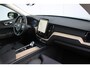 Volvo XC60 T6 Plug-in hybrid AWD Plus Dark | Head-up Display | Visual Park Assist incl. 360° Camera | Panoramisch Schuif-/Kanteldak | Harman/Kardon | Semi-elektrische Trekhaak | Keyless | BLIS | Elektrische Achterklep Met Sensorsturing | Adaptieve Cruise Control | Pilot Assist | Elektrisch Verstelbare Stoelen Met Geheugen | Stoelverwarming Voor- en Achter | Stuurverwarming | Lederen Dashboard