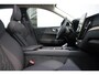 Volvo XC60 T6 Plug-in hybrid AWD Plus Dark | Head-up Display | Visual Park Assist incl. 360° Camera | Panoramisch Schuif-/Kanteldak | Harman/Kardon | Semi-elektrische Trekhaak | Keyless | BLIS | Elektrische Achterklep Met Sensorsturing | Adaptieve Cruise Control | Pilot Assist | Elektrisch Verstelbare Stoelen Met Geheugen | Stoelverwarming Voor- en Achter | Stuurverwarming | Lederen Dashboard