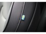 Volvo XC60 T6 Plug-in hybrid AWD Plus Dark | Head-up Display | Visual Park Assist incl. 360° Camera | Panoramisch Schuif-/Kanteldak | Harman/Kardon | Semi-elektrische Trekhaak | Keyless | BLIS | Elektrische Achterklep Met Sensorsturing | Adaptieve Cruise Control | Pilot Assist | Elektrisch Verstelbare Stoelen Met Geheugen | Stoelverwarming Voor- en Achter | Stuurverwarming | Lederen Dashboard
