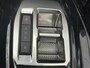 Peugeot e-208 EV Active Pack 50 kWh Navigatie | Cruise control | Stoel verwarming | Apple Carplay & Android Auto | Parkeer Sensoren achter | DAB+ | Keyless Start