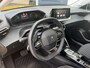 Peugeot e-208 EV Active Pack 50 kWh Navigatie | Cruise control | Stoel verwarming | Apple Carplay & Android Auto | Parkeer Sensoren achter | DAB+ | Keyless Start
