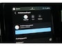 Volvo XC40 Single Motor Extended Range Ultimate 82 kWh | Adaptive Cruise & Pilot Assist | Panoramisch Schuif-/Kanteldak | Power Seats incl. Memory | Premium Harman/Kardon Audio | Google Services | Elektr. Achterklep | 360 Camera | Keyless | Semi-elektr. Trekhaak