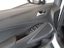 Opel Crossland 1.2 Turbo Elegance 130pk!! Navigatie, Achteruitrijcamera, Sportstoelen, Dodehoek detectie, Clima controle, Cruise controle, Elek ramen V/A, Pdc V/A, Xenon verlichting, Trekhaak, Nederlandse auto, Uniek 42.000km!! Bovag afleverpakket 695,-