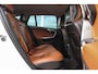 Volvo V60 2.4 D6 AWD Plug-In Hybrid Summum | 3e eigenaar | NL auto | Sportstoelen | Memory | Cruise control | Navigatie | Bluetooth | Stoelverwarming | Climate control | Trekhaak