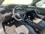 Peugeot 2008 1.2 PureTech GT Airco | Camera | Cruise Control | DAB | Focal-Audio | Keyless | Pano | LED | LMV 17" | PDC V&A | Navi |
